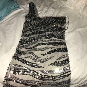 One shoulder sequence dress